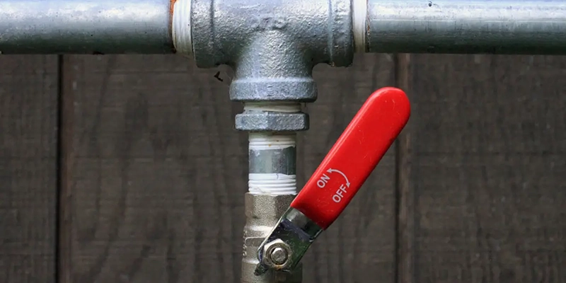 shut-off valve - Main water flow shutoff valve pipes - ball shut-off valve with red handle metal pipes